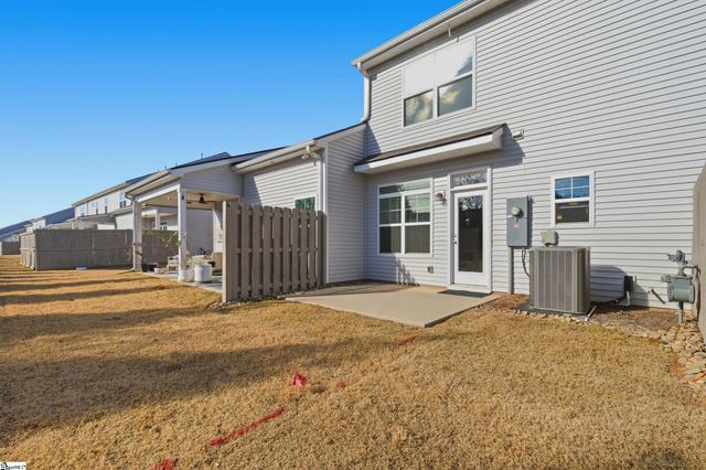 324 Hollenbeck Place, Greenville, SC 29607