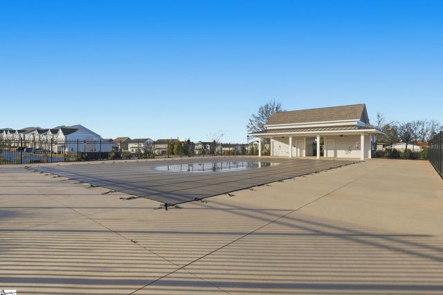 324 Hollenbeck Place, Greenville, SC 29607