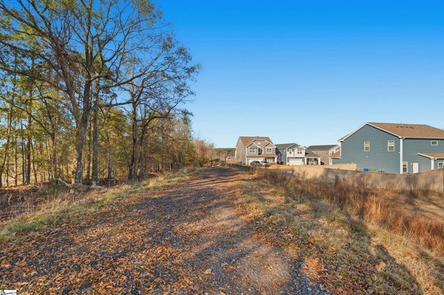 324 Hollenbeck Place, Greenville, SC 29607