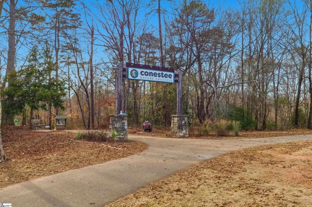 324 Hollenbeck Place, Greenville, SC 29607