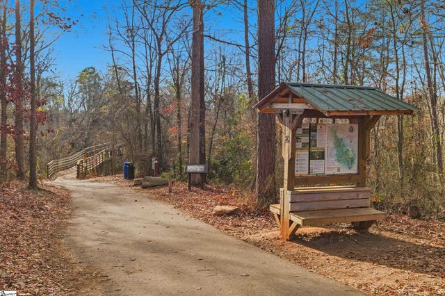 324 Hollenbeck Place, Greenville, SC 29607