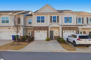 324 Hollenbeck Place, Greenville, SC 29607