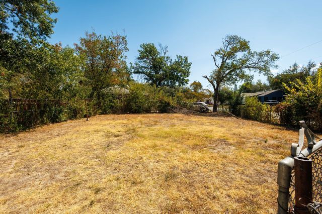 913 S Sargent Street, Fort Worth, TX 76103