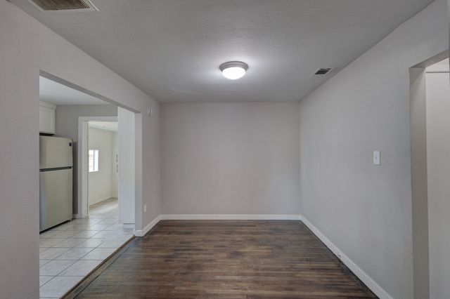913 S Sargent Street, Fort Worth, TX 76103