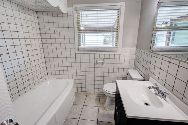 913 S Sargent Street, Fort Worth, TX 76103