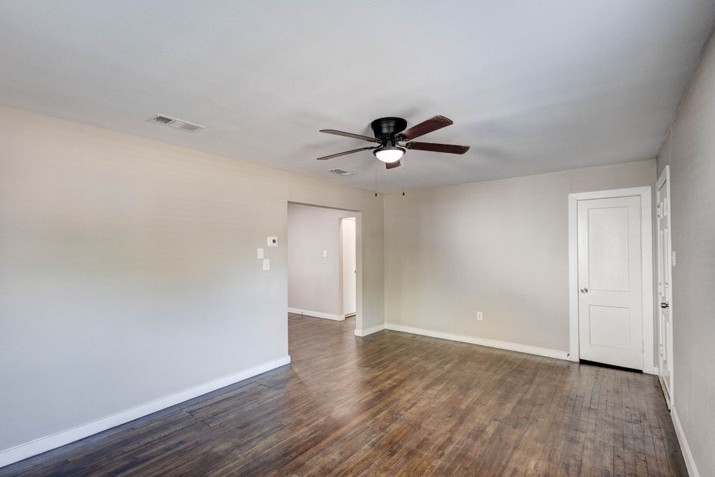 913 S Sargent Street, Fort Worth, TX 76103 — photo 4