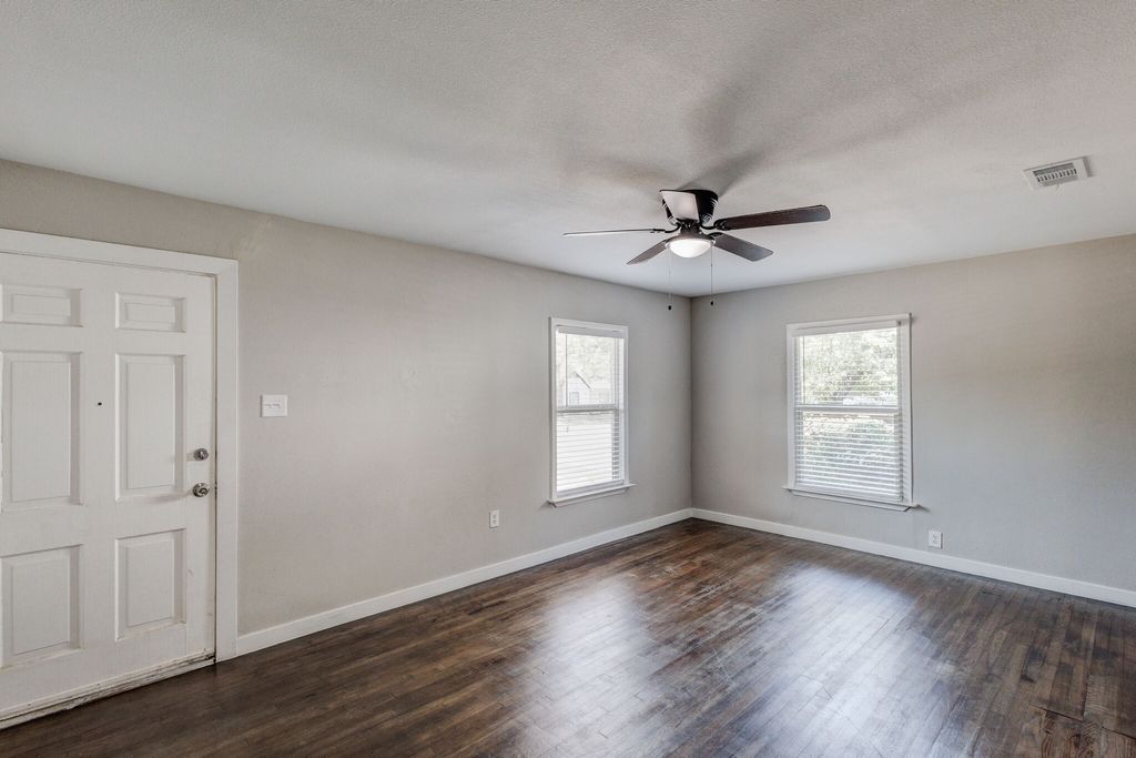 913 S Sargent Street, Fort Worth, TX 76103 — photo 5