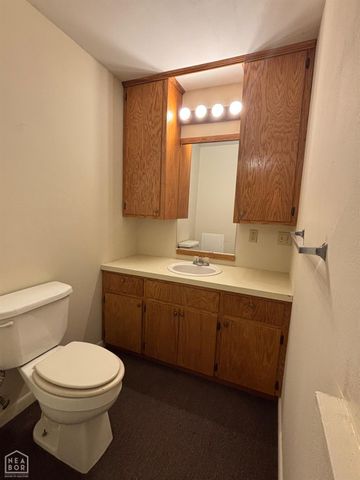 204 SE 4th Street E, Walnut Ridge, AR 72476