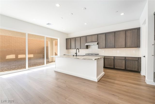 10357 Scalata Avenue, Las Vegas, NV 89166