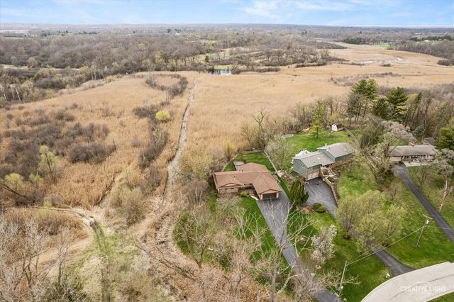 27317 W Lakeview Drive S, Lake Barrington, IL 60084