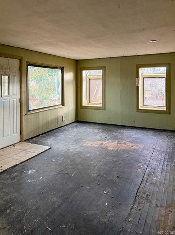 4408 Hartley, White Lake, MI 48383