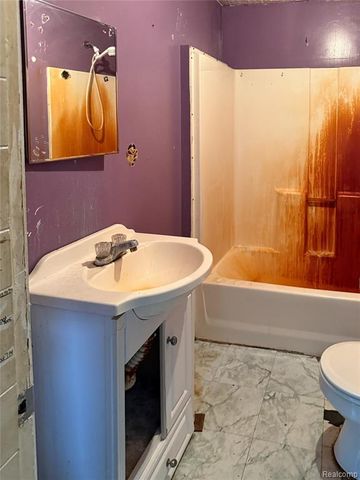 4408 Hartley, White Lake, MI 48383