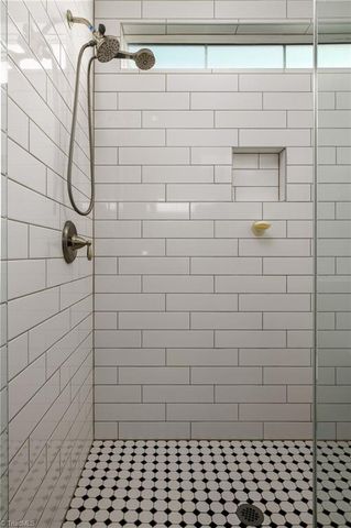 1724 Eastover Drive, Kernersville, NC 27284