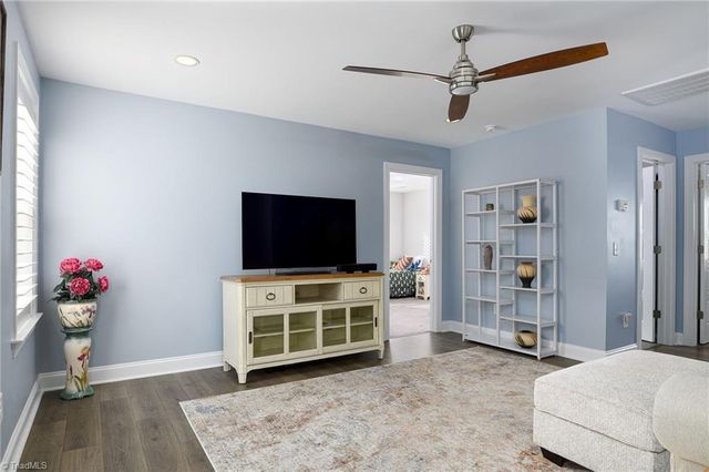 1724 Eastover Drive, Kernersville, NC 27284