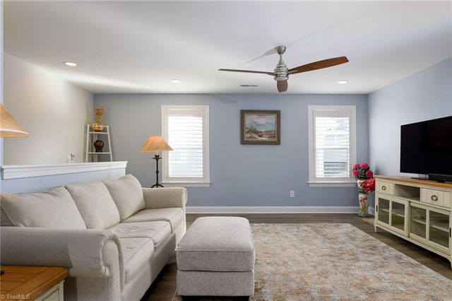 1724 Eastover Drive, Kernersville, NC 27284