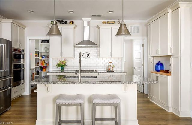 1724 Eastover Drive, Kernersville, NC 27284