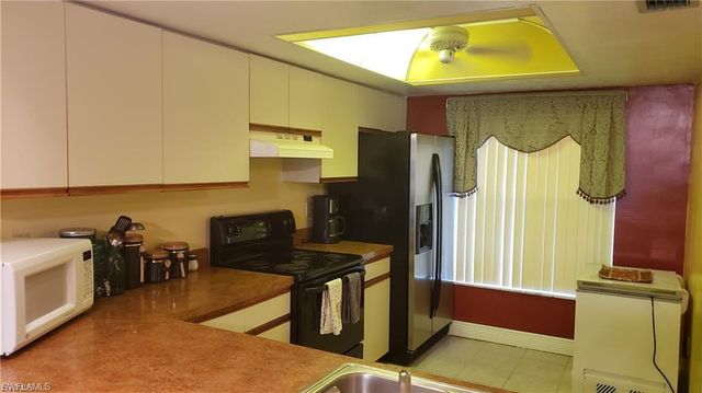 2039 Golfside Village DR, Lehigh Acres, FL 33936