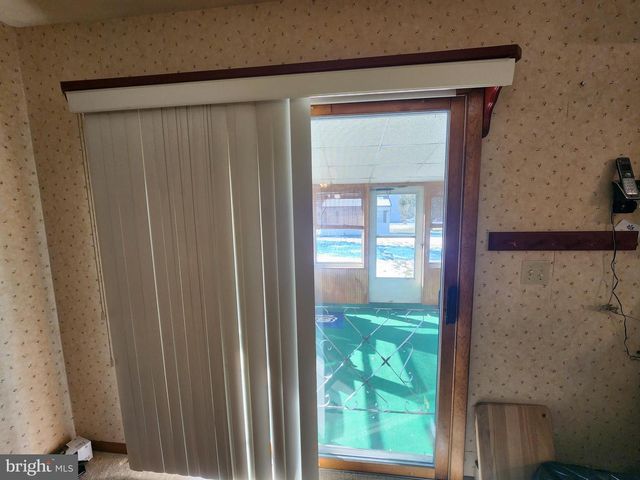 12 HEMLOCK CIR, Elizabethtown, PA 17022