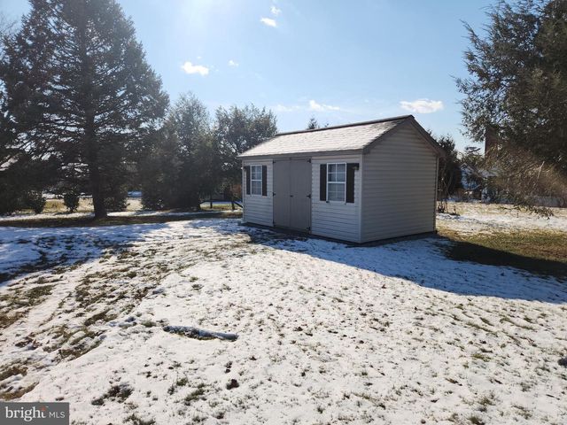 12 HEMLOCK CIR, Elizabethtown, PA 17022