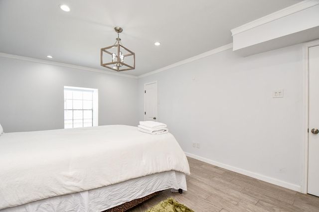 2619 Marilee Lane 2, Houston, TX 77057