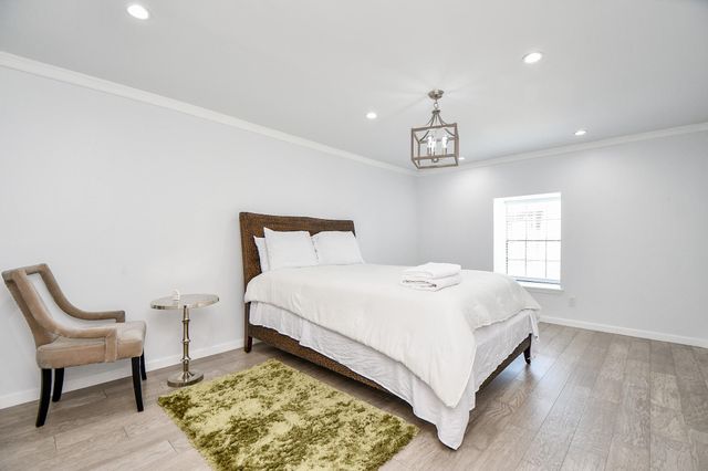 2619 Marilee Lane 2, Houston, TX 77057