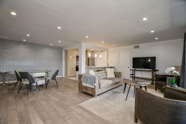 2619 Marilee Lane 2, Houston, TX 77057