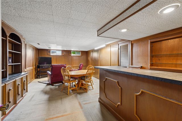 2816 Watrous Avenue, Des Moines, IA 50321