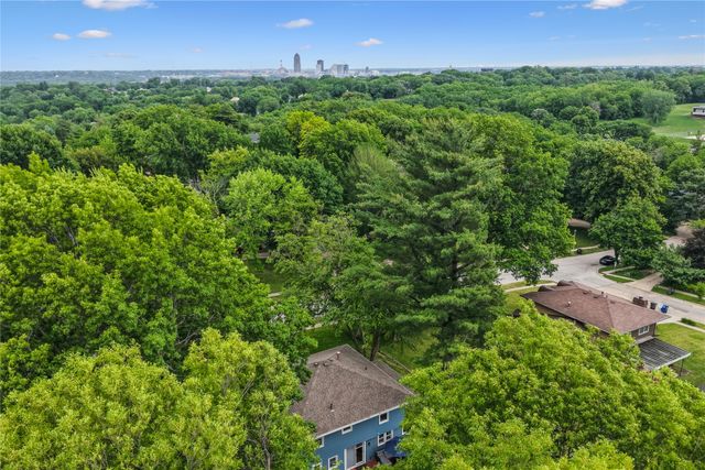 2816 Watrous Avenue, Des Moines, IA 50321