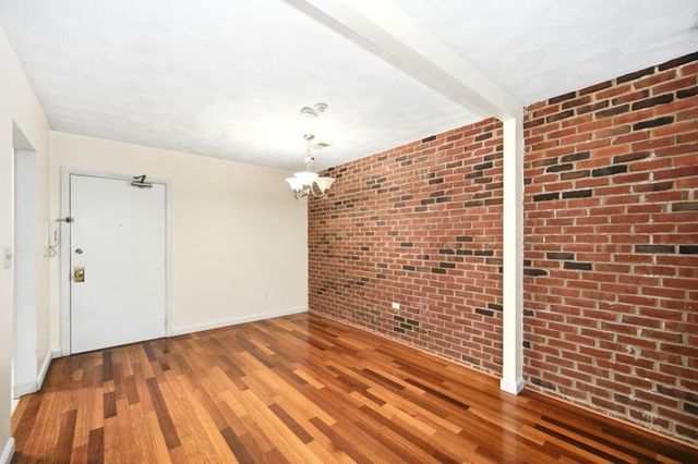 123 Elm St C9, Quincy, MA 02169