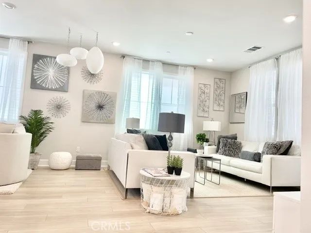 3039 Tallahassee, Simi Valley, CA 93065