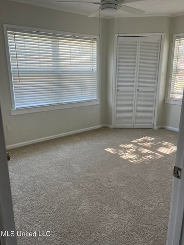 285 Venetian Gardens, Gulfport, MS 39507