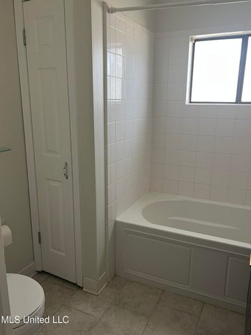 285 Venetian Gardens, Gulfport, MS 39507