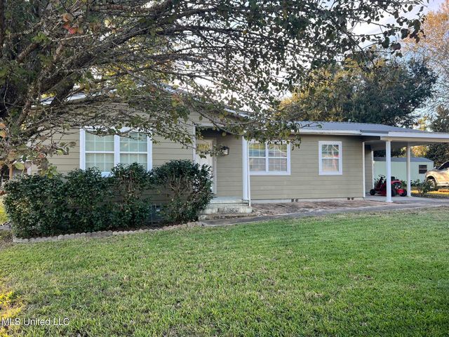 285 Venetian Gardens, Gulfport, MS 39507