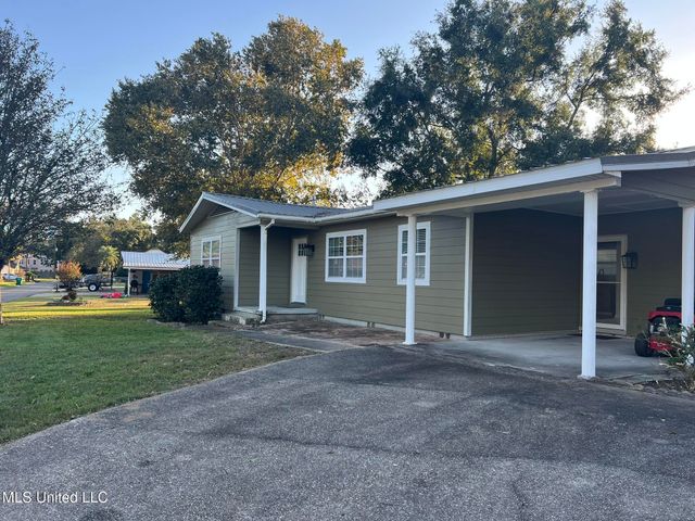 285 Venetian Gardens, Gulfport, MS 39507