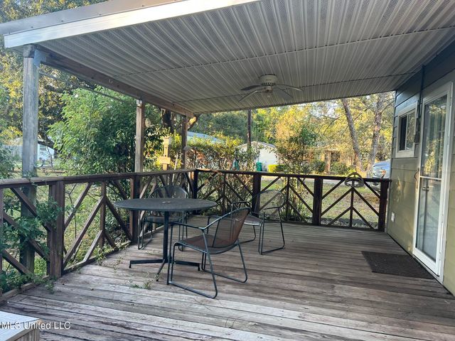 285 Venetian Gardens, Gulfport, MS 39507