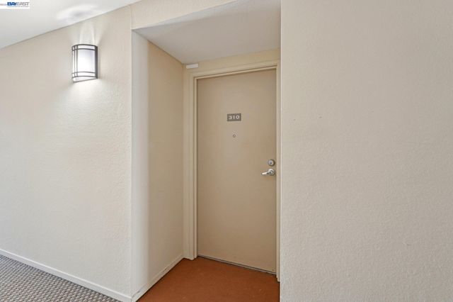 39206 Guardino Dr 310, Fremont, CA 94538