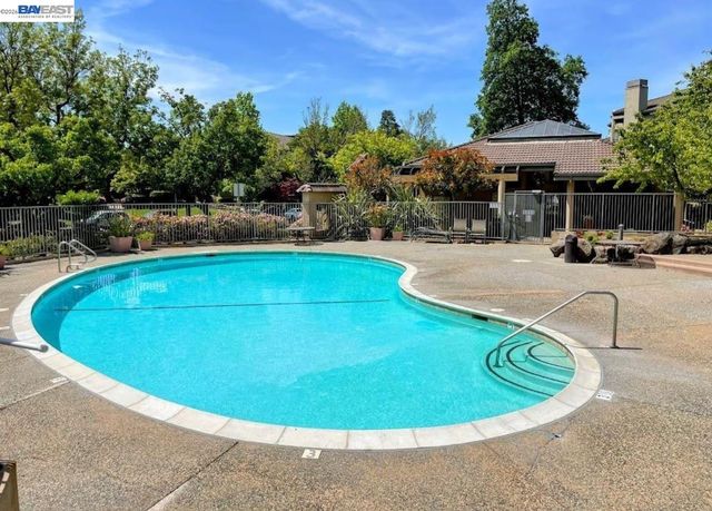 39206 Guardino Dr 310, Fremont, CA 94538