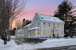 17 Piscassic Road, Newfields, NH 03856