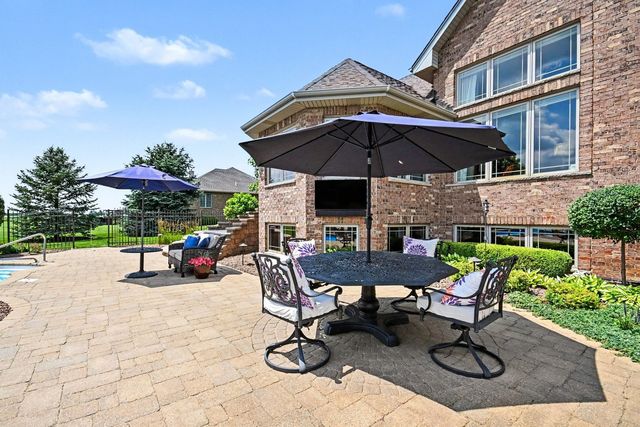10139 W Tall Grass Lane, Monee, IL 60449