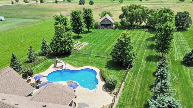 10139 W Tall Grass Lane, Monee, IL 60449