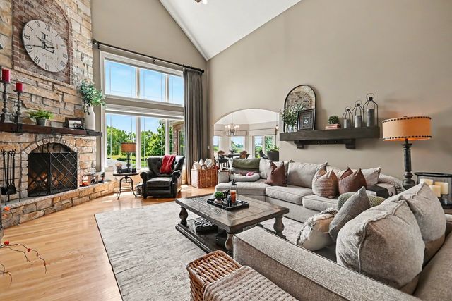 10139 W Tall Grass Lane, Monee, IL 60449