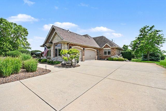 10139 W Tall Grass Lane, Monee, IL 60449