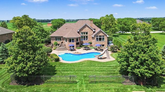 10139 W Tall Grass Lane, Monee, IL 60449