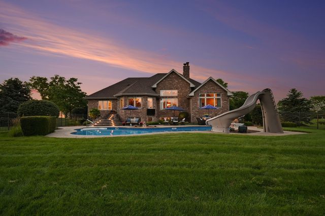 10139 W Tall Grass Lane, Monee, IL 60449