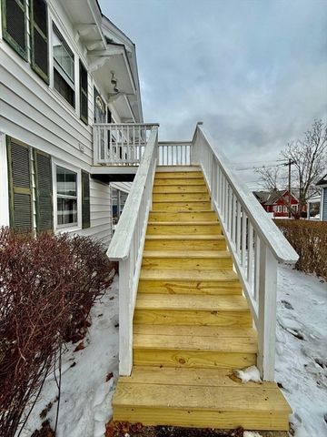 84 Pearl St 2F, Stoughton, MA 02072