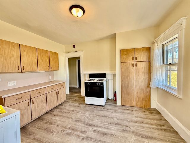 84 Pearl St 2F, Stoughton, MA 02072