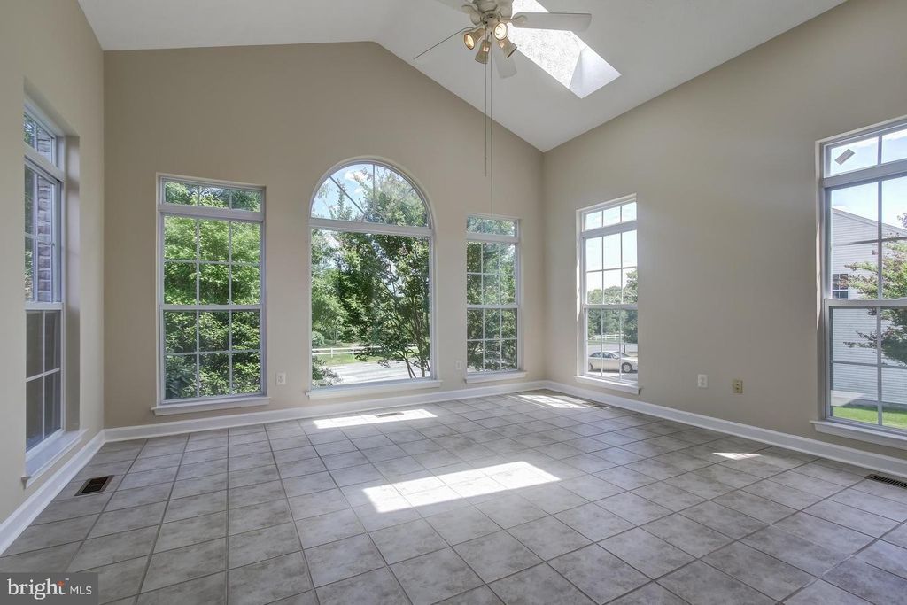 Image 13 of property listing at 9700 RIDER CT, Fort Washington, MD 20744