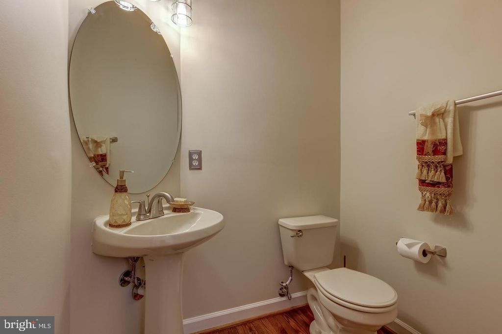 Image 14 of property listing at 9700 RIDER CT, Fort Washington, MD 20744