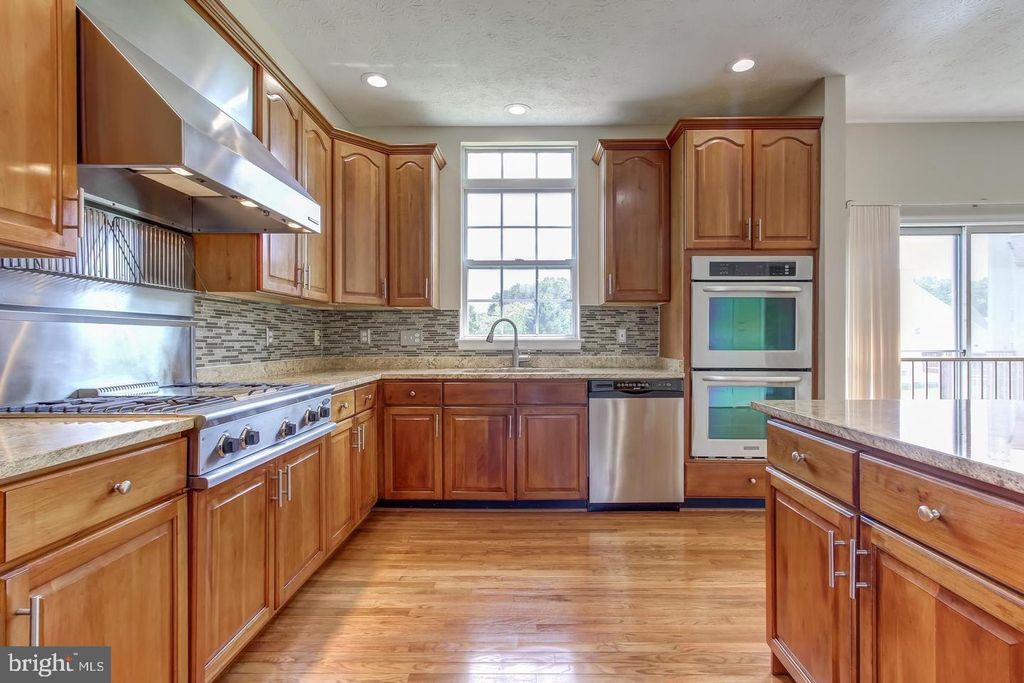 Image 7 of property listing at 9700 RIDER CT, Fort Washington, MD 20744