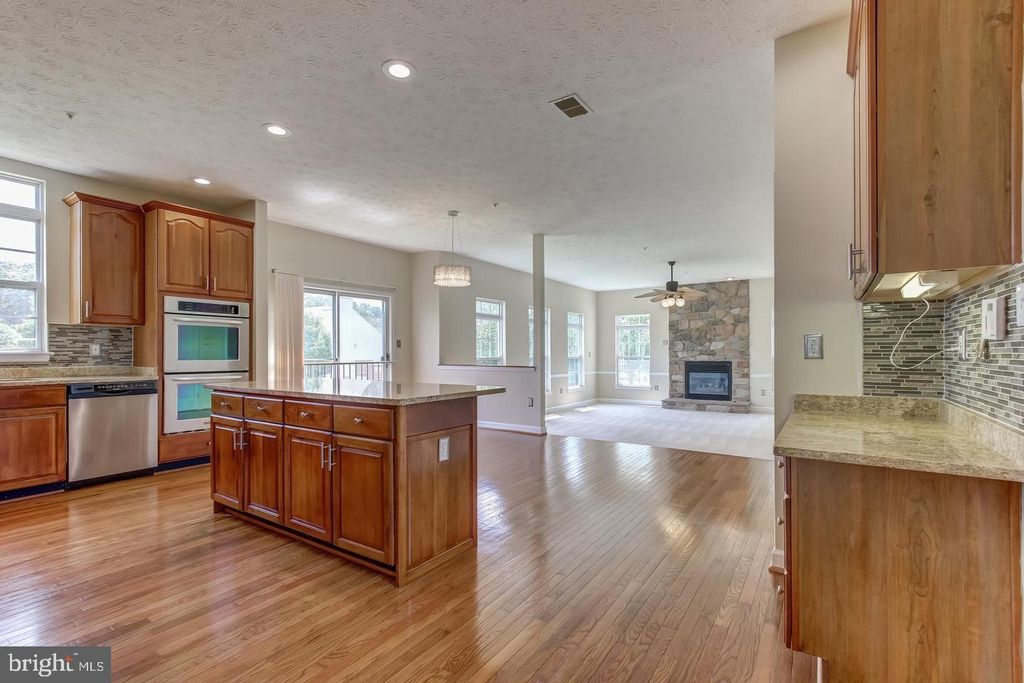 Image 8 of property listing at 9700 RIDER CT, Fort Washington, MD 20744